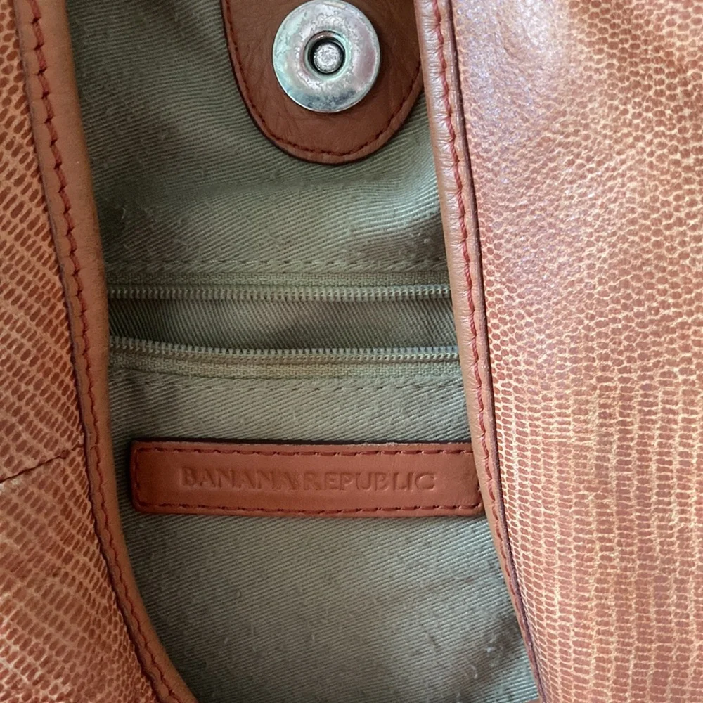 Banana Republic bucket bag - Picture 2 of 4